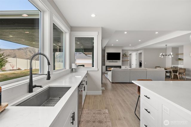 15008 Allison Place, Entiat, WA 98822