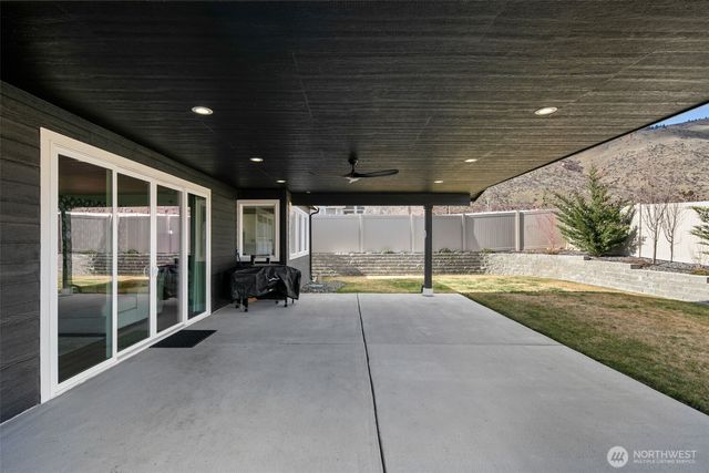 15008 Allison Place, Entiat, WA 98822