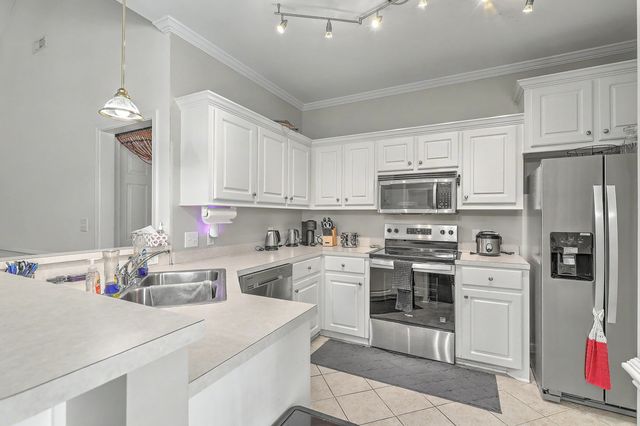 7800 High Maple Circle, North Charleston, SC 29418