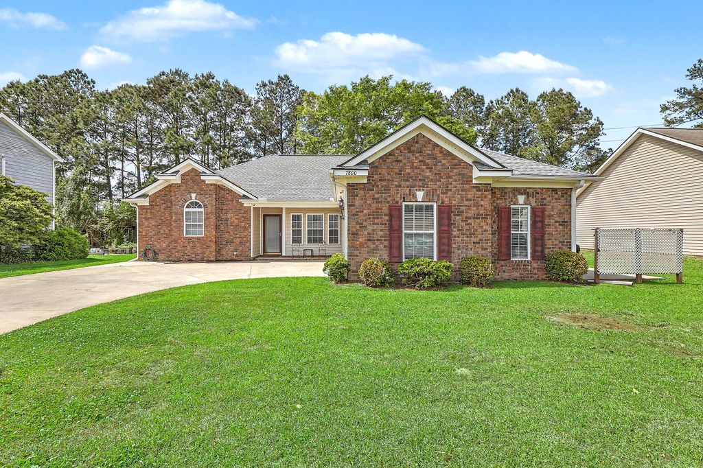 7800 High Maple Circle, North Charleston, SC 29418