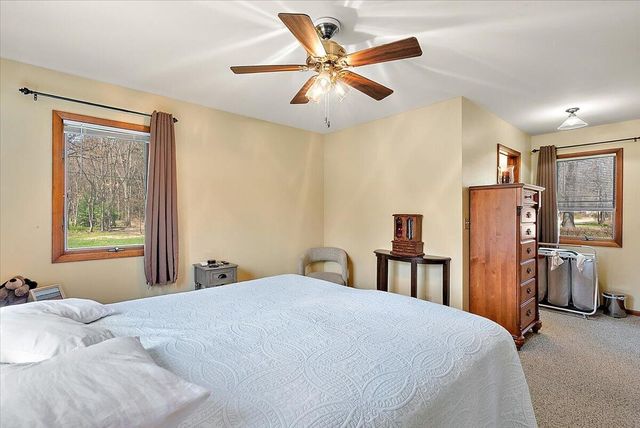 950 W Giles Road, Muskegon, MI 49445