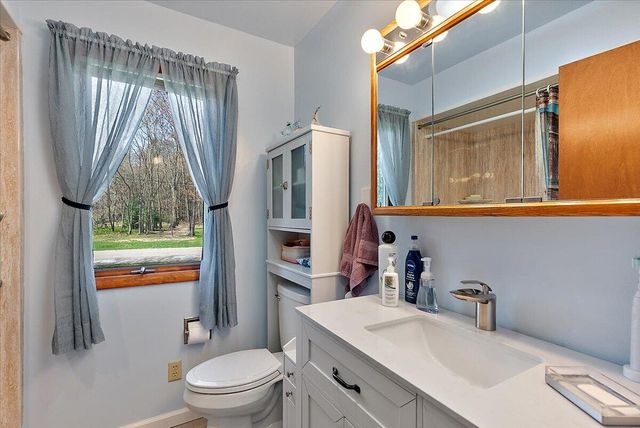 950 W Giles Road, Muskegon, MI 49445