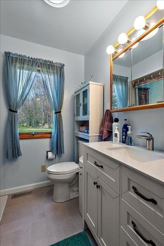 950 W Giles Road, Muskegon, MI 49445