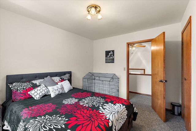 950 W Giles Road, Muskegon, MI 49445
