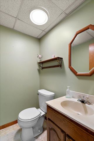 950 W Giles Road, Muskegon, MI 49445