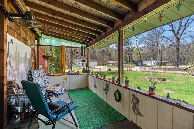 950 W Giles Road, Muskegon, MI 49445