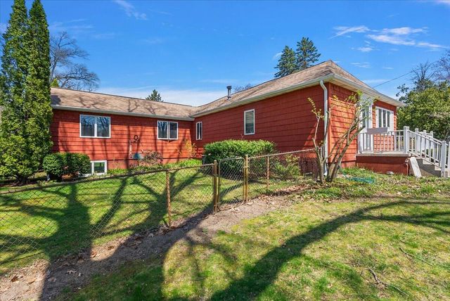 950 W Giles Road, Muskegon, MI 49445