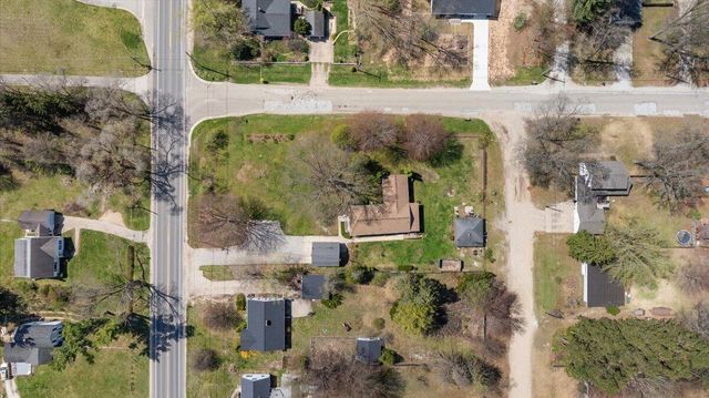 950 W Giles Road, Muskegon, MI 49445