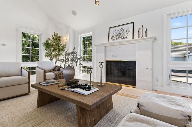 777 Shiloh Cyn, Santa Rosa, CA 95403