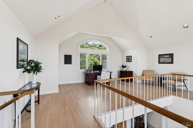 777 Shiloh Cyn, Santa Rosa, CA 95403