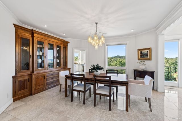 777 Shiloh Cyn, Santa Rosa, CA 95403