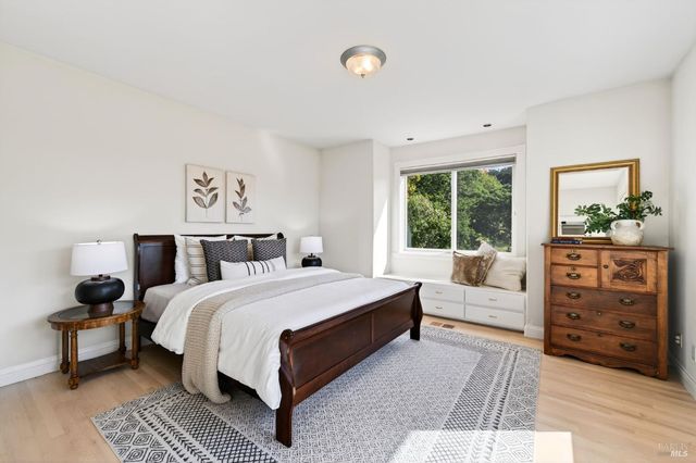 777 Shiloh Cyn, Santa Rosa, CA 95403