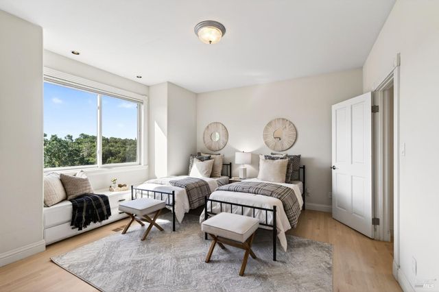 777 Shiloh Cyn, Santa Rosa, CA 95403