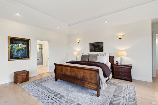 777 Shiloh Cyn, Santa Rosa, CA 95403