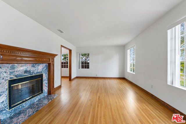 2823 Coolidge Avenue, Los Angeles, CA 90064