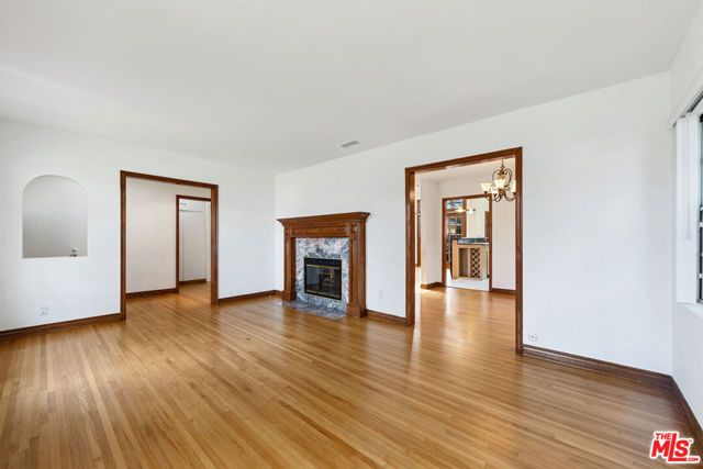 2823 Coolidge Avenue, Los Angeles, CA 90064