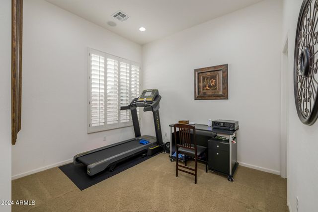 4176 E CLUBVIEW Drive, Gilbert, AZ 85298