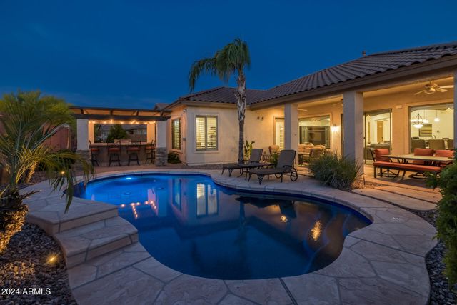 4176 E CLUBVIEW Drive, Gilbert, AZ 85298