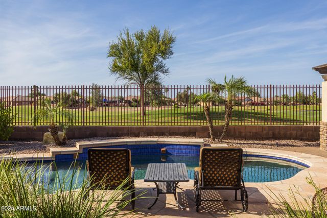 4176 E CLUBVIEW Drive, Gilbert, AZ 85298