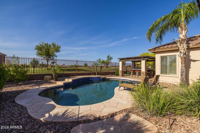 4176 E CLUBVIEW Drive, Gilbert, AZ 85298