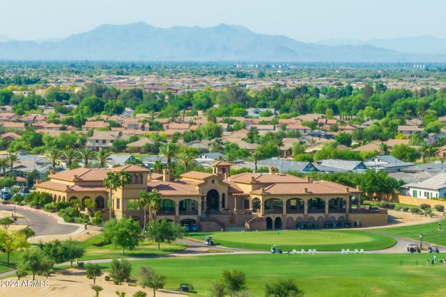 4176 E CLUBVIEW Drive, Gilbert, AZ 85298