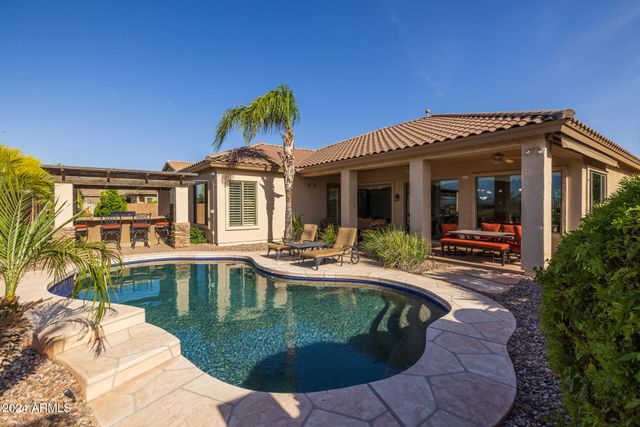 4176 E CLUBVIEW Drive, Gilbert, AZ 85298