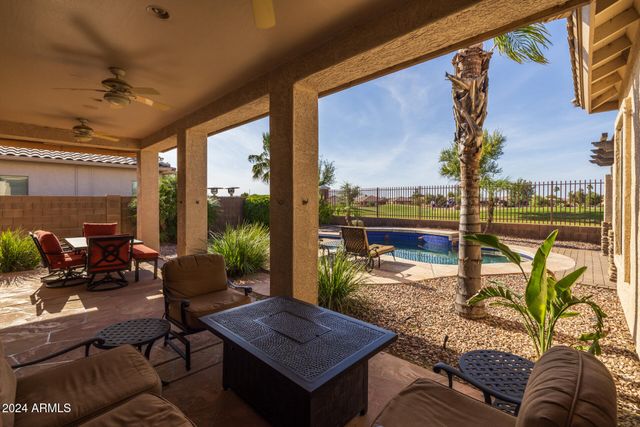 4176 E CLUBVIEW Drive, Gilbert, AZ 85298
