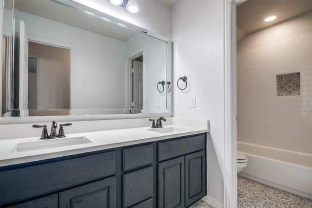 1320 Wheatear Drive, Little Elm, TX 75068