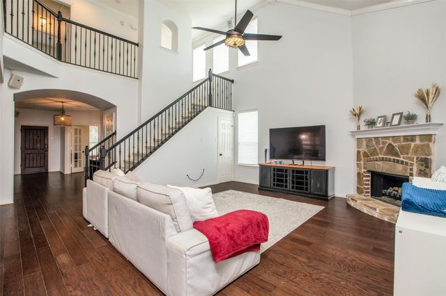 1320 Wheatear Drive, Little Elm, TX 75068