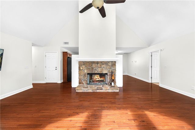 104 Gates Cove Drive, Fair Play, SC 29643