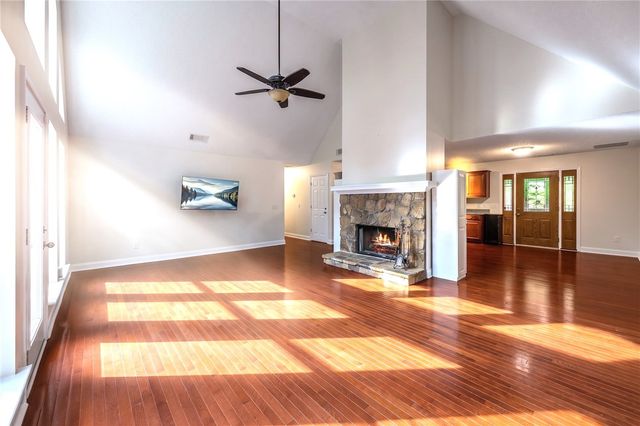 104 Gates Cove Drive, Fair Play, SC 29643