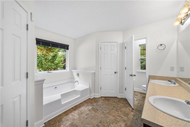 104 Gates Cove Drive, Fair Play, SC 29643
