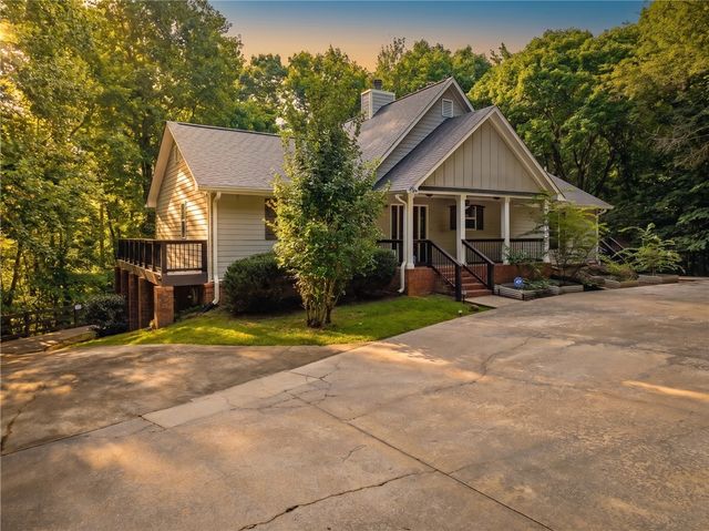 104 Gates Cove Drive, Fair Play, SC 29643