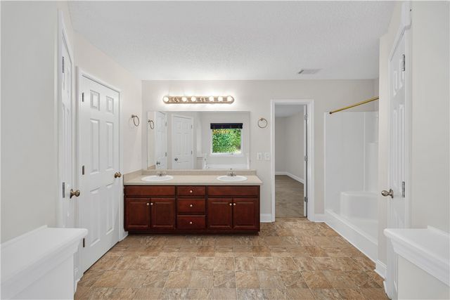 104 Gates Cove Drive, Fair Play, SC 29643