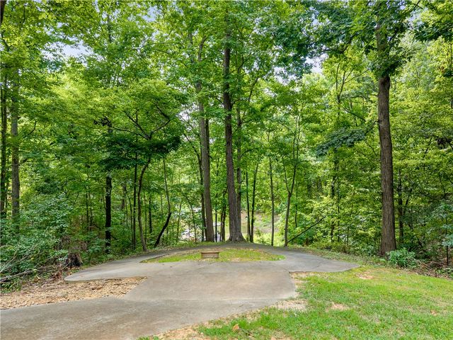 104 Gates Cove Drive, Fair Play, SC 29643