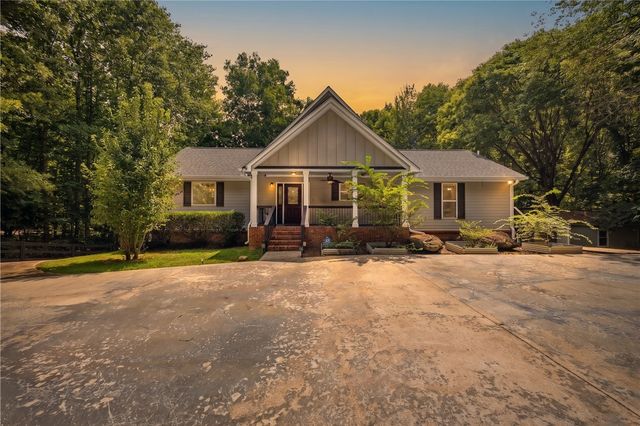 104 Gates Cove Drive, Fair Play, SC 29643