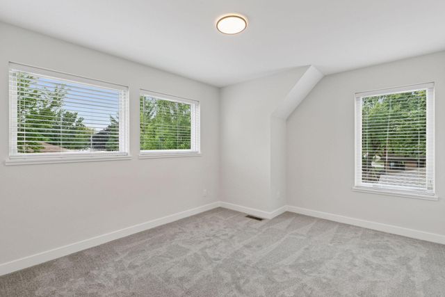 5356 27th Avenue S, Minneapolis, MN 55417