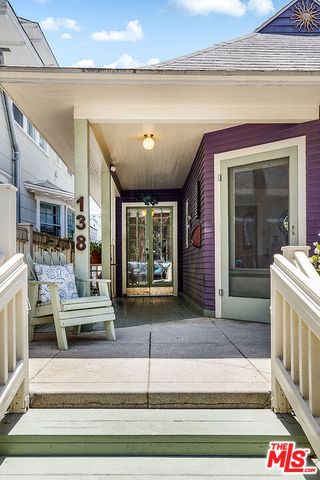 138 Wadsworth Avenue, Santa Monica, CA 90405