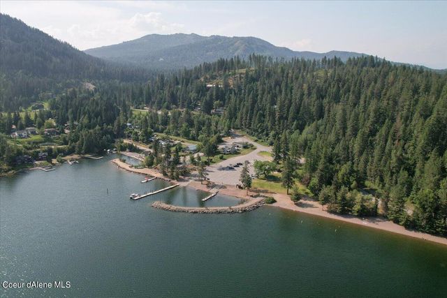 531 Midas Dr, Sagle, ID 83860