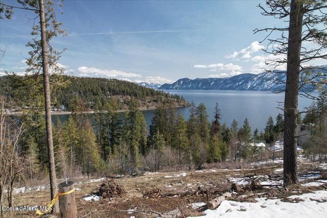 531 Midas Dr, Sagle, ID 83860