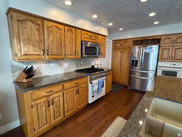 1959 N 150 E, Centerville, UT 84014
