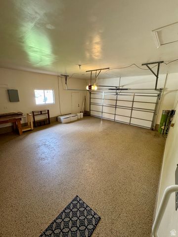 1959 N 150 E, Centerville, UT 84014