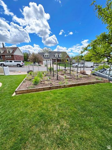 1959 N 150 E, Centerville, UT 84014