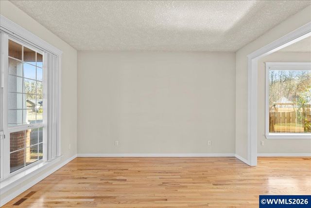 1572 Marten Av SW, Albany, OR 97321
