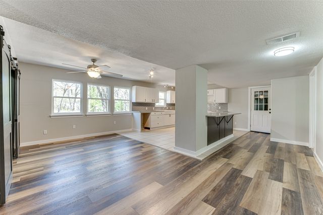 19865 Leisureland Road, Mabank, TX 75156