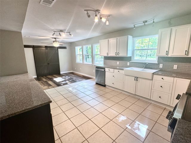 19865 Leisureland Road, Mabank, TX 75156