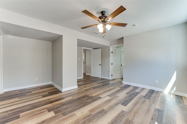 19865 Leisureland Road, Mabank, TX 75156
