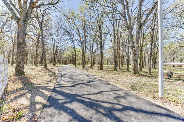 19865 Leisureland Road, Mabank, TX 75156