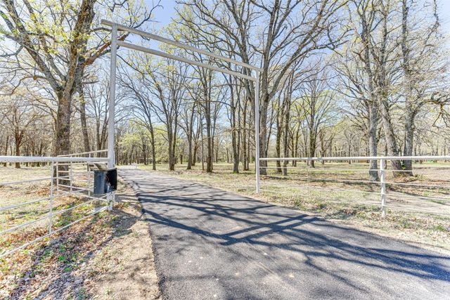 19865 Leisureland Road, Mabank, TX 75156