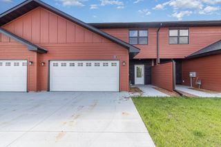 811 Viburnum Street, Belle Plaine, MN 56011
